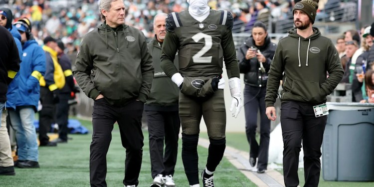 Jets vs. Dolphins: Brady Cook Replaces Tyrod Taylor Jets vs. Dolphins: Brady Cook Replaces Tyrod Taylor