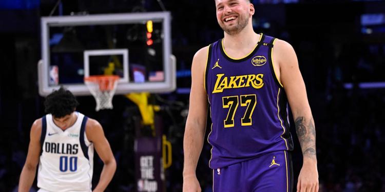 Luka Dončić leaves Lakers and managers smiling as triple-double headlines Tuesday fantasy takeaways Luka Dončić leaves Lakers and managers smiling as triple-double headlines Tuesday fantasy takeaways