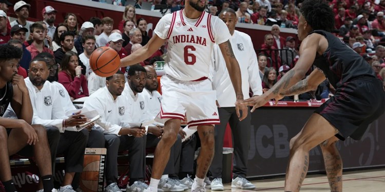 Indiana Men’s Basketball’s Early Success Linked to Ball Sharing Indiana Men’s Basketball’s Early Success Linked to Ball Sharing