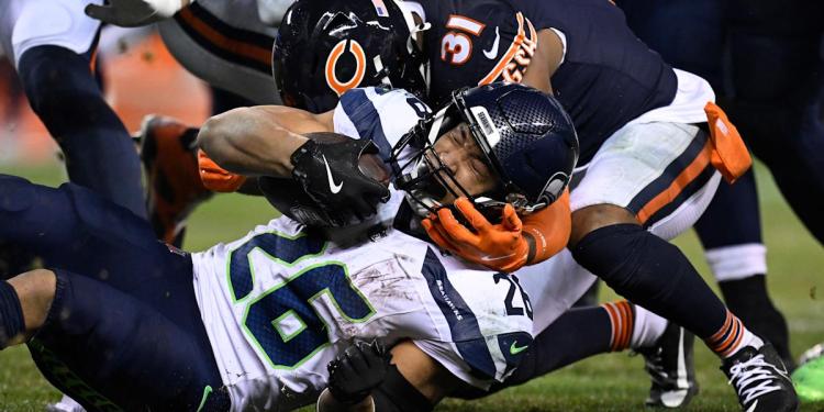 Seahawks-Bears: Seattle keeps playoff hopes alive with 6-3 win over Chicago in one of NFL's worst games of 2024 season Seahawks-Bears: Seattle keeps playoff hopes alive with 6-3 win over Chicago in one of NFL's worst games of 2024 season