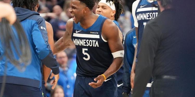 Timberwolves’ Anthony Edwards stuffs Shai Gilgeous-Alexander to complete 24-point comeback, stun Thunder in OT Timberwolves’ Anthony Edwards stuffs Shai Gilgeous-Alexander to complete 24-point comeback, stun Thunder in OT