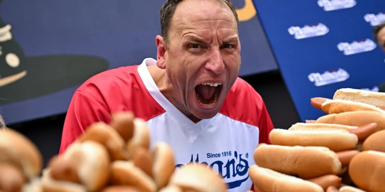 Nathan's Hot Dog Eating Contest results: Joey Chestnut claims 17th win with 70.5 hot dogs after 1-year ban Nathan's Hot Dog Eating Contest results: Joey Chestnut claims 17th win with 70.5 hot dogs after 1-year ban