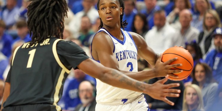 Mark Pope Affirms Jasper Johnson’s Progress Amid Freshman Errors Mark Pope Affirms Jasper Johnson’s Progress Amid Freshman Errors