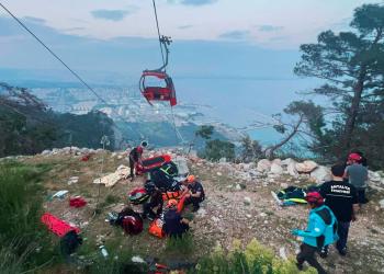 More than 40 people still stranded the day after a deadly cable car accident in Turkey More than 40 people still stranded the day after a deadly cable car accident in Turkey