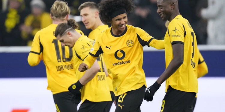 BVB Defeats Villarreal at Home BVB Defeats Villarreal at Home