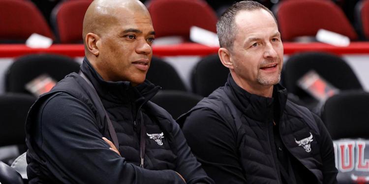 Bulls management talks DeMar DeRozan, Zach LaVine, direction of franchise Bulls management talks DeMar DeRozan, Zach LaVine, direction of franchise