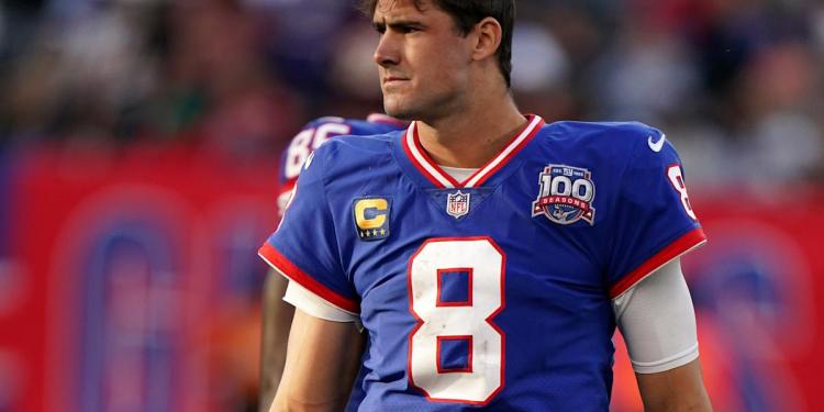 Daniel Jones shares emotional goodbye message to Giants fans: 'I gave everything I had on the field and in my preparation' Daniel Jones shares emotional goodbye message to Giants fans: 'I gave everything I had on the field and in my preparation'