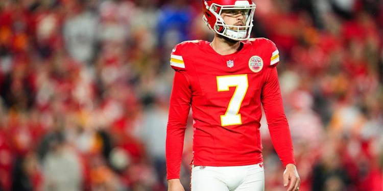 Chiefs K Harrison Butker undergoes knee surgery, will be placed on IR Chiefs K Harrison Butker undergoes knee surgery, will be placed on IR