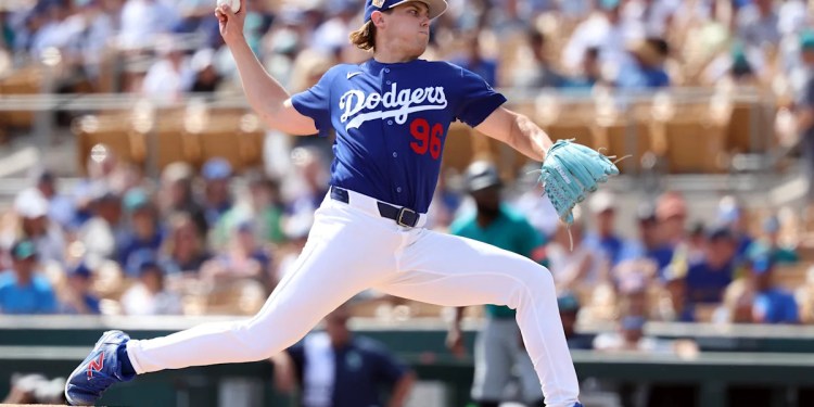 Dodgers defeat Mariners 3-0 Dodgers defeat Mariners 3-0