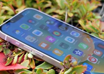 Apple has reportedly resumed talks with OpenAI to build a chatbot for the iPhone Apple has reportedly resumed talks with OpenAI to build a chatbot for the iPhone