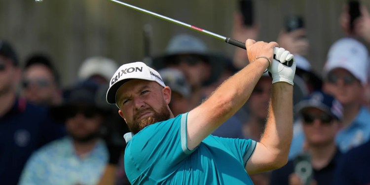 A US Open oops for Lowry, who gets a penalty after picking up his ball but forgetting to mark A US Open oops for Lowry, who gets a penalty after picking up his ball but forgetting to mark