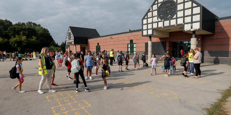 Wisconsin law firm accuses Green Bay School District of violating civil rights of a white student Wisconsin law firm accuses Green Bay School District of violating civil rights of a white student