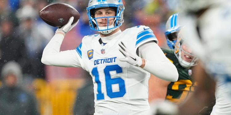 NFL scores: Lions make huge statement with win at Packers, Eagles hold on for win vs. Jaguars NFL scores: Lions make huge statement with win at Packers, Eagles hold on for win vs. Jaguars
