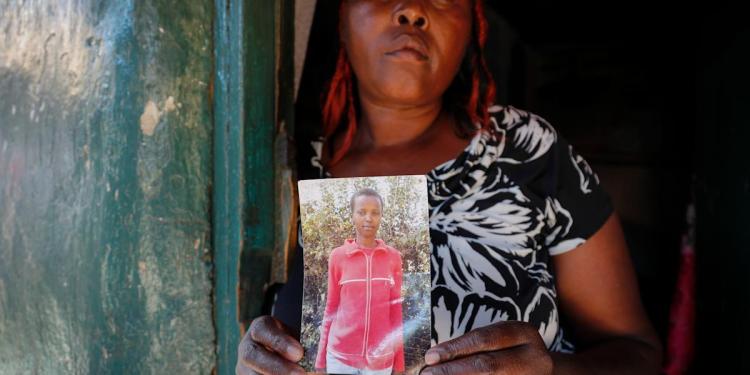 UK defence minister meets family of Kenyan woman who died after a night out with British soldiers UK defence minister meets family of Kenyan woman who died after a night out with British soldiers