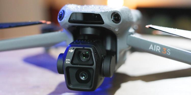 DJI confirms that US customs is holding up its latest consumer drone DJI confirms that US customs is holding up its latest consumer drone