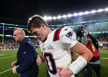 Mike Vrabel Discusses Team Approach with Drake Maye Mike Vrabel Discusses Team Approach with Drake Maye