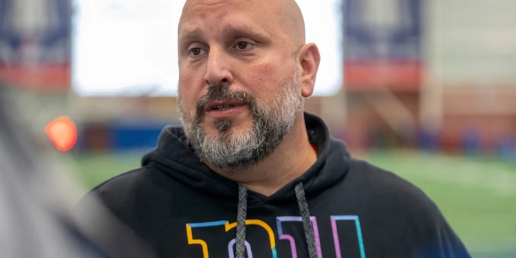Robert Saleh Appoints Shea Tierney and Carmen Bricillo to Titans Staff Robert Saleh Appoints Shea Tierney and Carmen Bricillo to Titans Staff