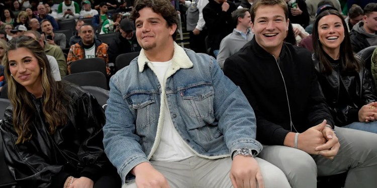 Mike Vrabel Comments on Will Campbell’s Viral Moment Mike Vrabel Comments on Will Campbell’s Viral Moment