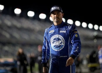 Casey Mears Qualifies for Daytona 500 After Lajoie Crash Casey Mears Qualifies for Daytona 500 After Lajoie Crash