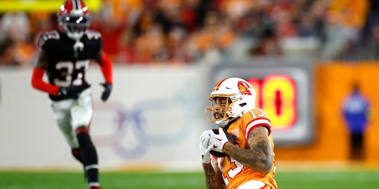 Bucs take 20-14 lead against Falcons Bucs take 20-14 lead against Falcons