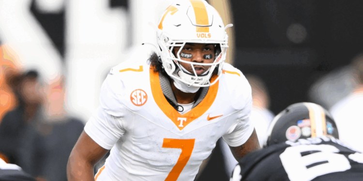Tennessee linebacker Arion Carter returns from Transfer Portal Tennessee linebacker Arion Carter returns from Transfer Portal