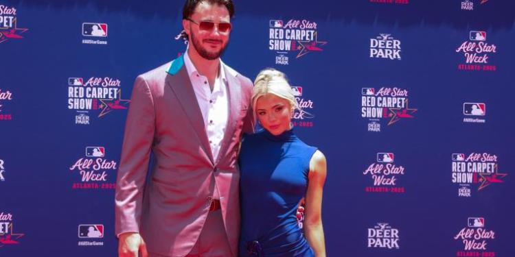 Livvy Dunne Hosts Mardi Gras During Spring Training
Paul Skenes Goes Viral with Valentine’s Day Post Livvy Dunne Hosts Mardi Gras During Spring Training
Paul Skenes Goes Viral with Valentine’s Day Post
