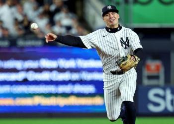 Yankees Trade Proposal for Two-Time Gold Glove Winner Yankees Trade Proposal for Two-Time Gold Glove Winner