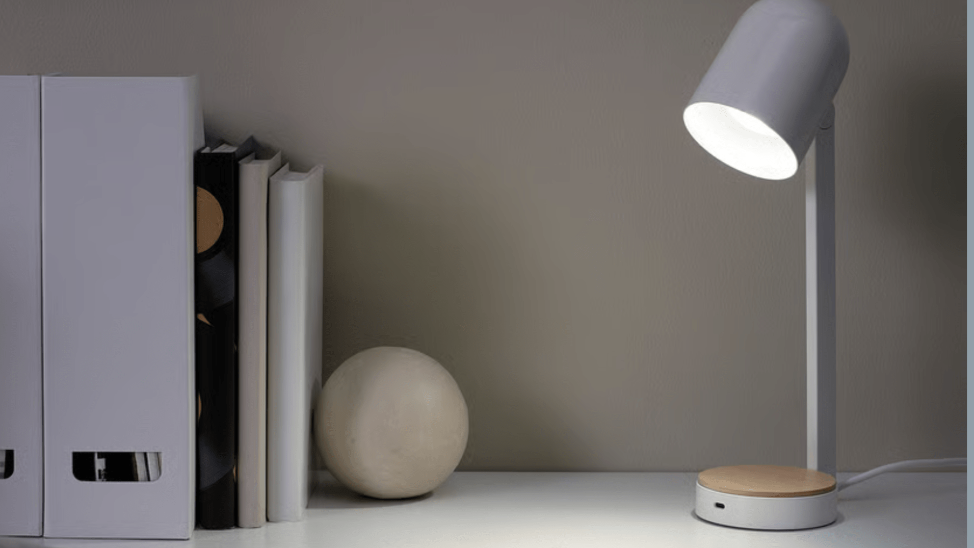 Ikea’s budget-friendly smart bulbs are now available in the US Ikea’s budget-friendly smart bulbs are now available in the US
