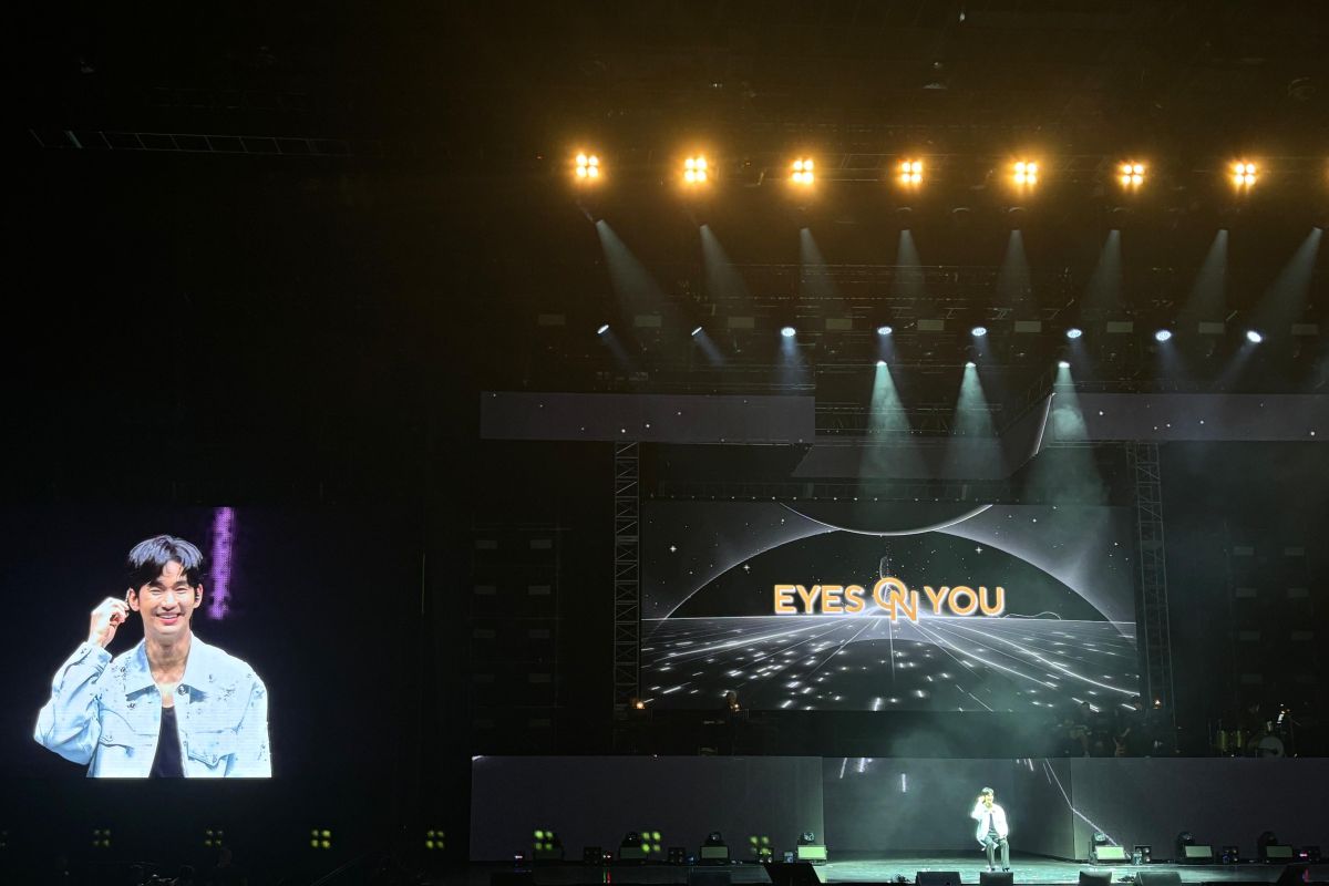 Momen seru Kim Soo-hyun saat gelar jumpa penggemar di Indonesia Momen seru Kim Soo-hyun saat gelar jumpa penggemar di Indonesia