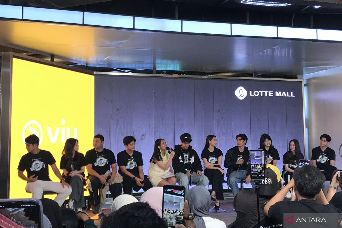 Syuting jadi kegiatan akhir tahun pemain Saudade Syuting jadi kegiatan akhir tahun pemain Saudade