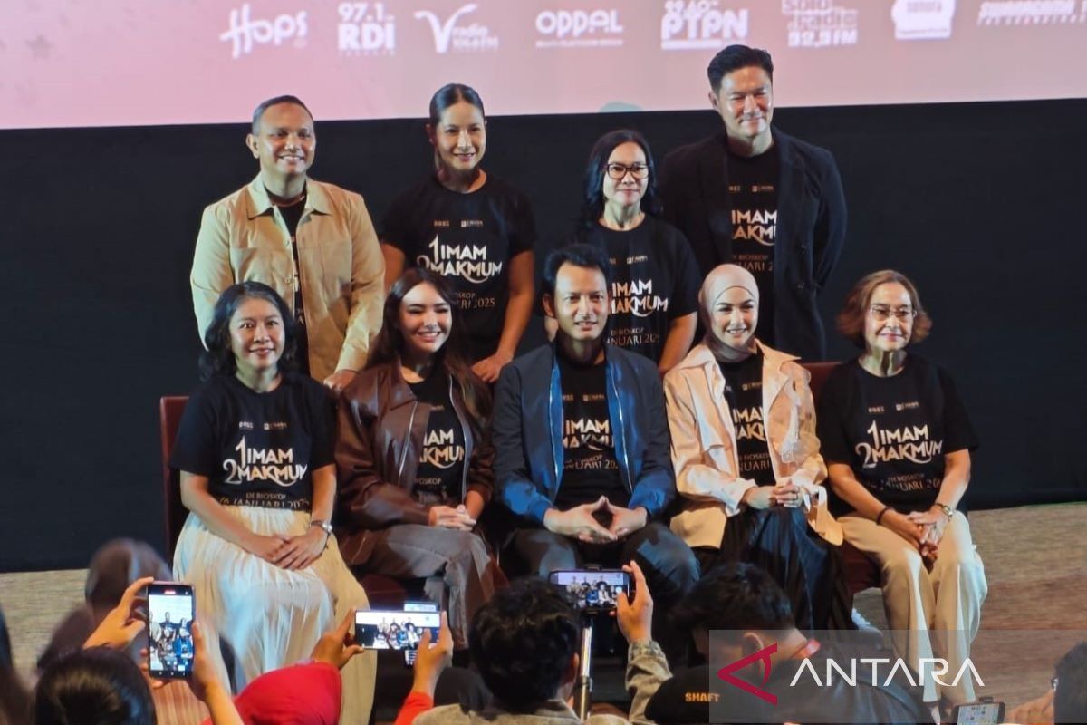 Film “1 Imam 2 Makmum” ditayangkan di bioskop mulai 16 Januari 2025 Film “1 Imam 2 Makmum” ditayangkan di bioskop mulai 16 Januari 2025