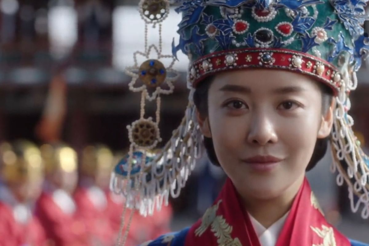 Sinopsis “The Queen Who Crowns”, drakor baru yang penuh plot twist Sinopsis “The Queen Who Crowns”, drakor baru yang penuh plot twist