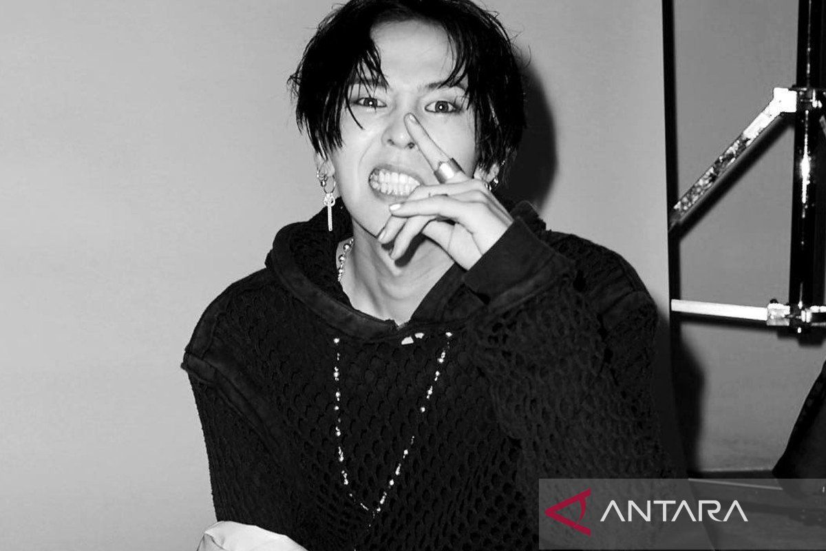 G-Dragon umumkan bakal rilis album solo ketiganya “Ubermensch” G-Dragon umumkan bakal rilis album solo ketiganya “Ubermensch”