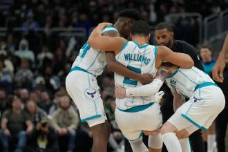 Hornets’ Grant Williams to overlook the rest of 2024-25 season with torn ACL in proper knee Hornets’ Grant Williams to overlook the rest of 2024-25 season with torn ACL in proper knee