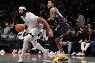 Anthony Davis drops 12 points in limited return as Mavericks beat Nets Anthony Davis drops 12 points in limited return as Mavericks beat Nets