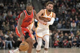 Kawhi Leonard scores 12 in season debut as Clippers overwhelm Hawks Kawhi Leonard scores 12 in season debut as Clippers overwhelm Hawks