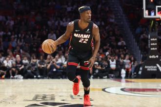 NBA trade deadline live updates: Jimmy Butler to the Warriors; Wizards trade Jonas Valančiūnas to Kings; Bucks land Kyle Kuzma NBA trade deadline live updates: Jimmy Butler to the Warriors; Wizards trade Jonas Valančiūnas to Kings; Bucks land Kyle Kuzma