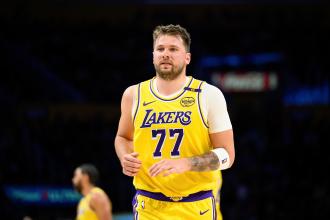 Luka Dončić won't play in Thursday's Lakers matchup in Portland as part of calf injury recovery Luka Dončić won't play in Thursday's Lakers matchup in Portland as part of calf injury recovery