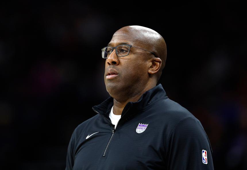 Sacramento Kings fire coach Mike Brown after disappointing 13–18 start Sacramento Kings fire coach Mike Brown after disappointing 13–18 start