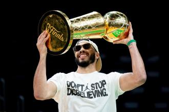 Fantasy Basketball Playoff Tips, Part I: 3 pieces of advice to help make your title dreams a reality Fantasy Basketball Playoff Tips, Part I: 3 pieces of advice to help make your title dreams a reality