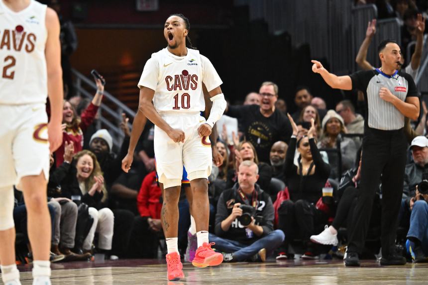 Cavaliers beat Thunder in clash of NBA's top teams Cavaliers beat Thunder in clash of NBA's top teams