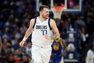 Luka Dončić drops triple-double to lead Mavericks past Warriors in historic shootout with 48 made 3-pointers Luka Dončić drops triple-double to lead Mavericks past Warriors in historic shootout with 48 made 3-pointers