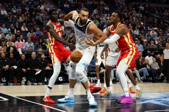 Rudy Gobert, Mouhamed Gueye nearly hit by piece of falling Jumbotron at Target Center Rudy Gobert, Mouhamed Gueye nearly hit by piece of falling Jumbotron at Target Center
