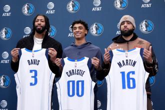 Anthony Davis intends to 'give life back' to Mavericks fans after shock of Luka Dončić trade Anthony Davis intends to 'give life back' to Mavericks fans after shock of Luka Dončić trade