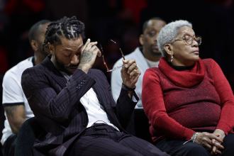 Derrick Rose moved to tears in Bulls halftime ceremony, to have his jersey number retired Derrick Rose moved to tears in Bulls halftime ceremony, to have his jersey number retired