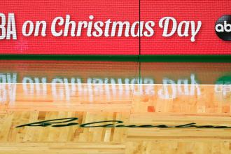 NBA on Christmas Day live results, updates, highlights, analysis: Lakers win wild one to turn back furious Steph Curry rally NBA on Christmas Day live results, updates, highlights, analysis: Lakers win wild one to turn back furious Steph Curry rally