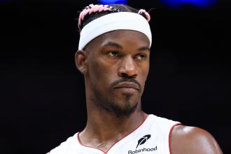 Jimmy Butler returns to Heat starting lineup after 7-game suspension Jimmy Butler returns to Heat starting lineup after 7-game suspension