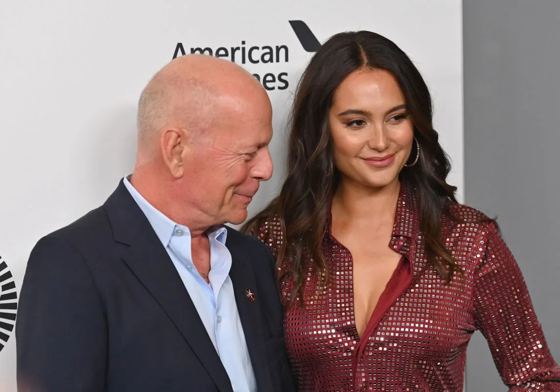 Bruce Willis’ Wife Shares the First Sign That Something Was Wrong With The Actor Bruce Willis’ Wife Shares the First Sign That Something Was Wrong With The Actor
