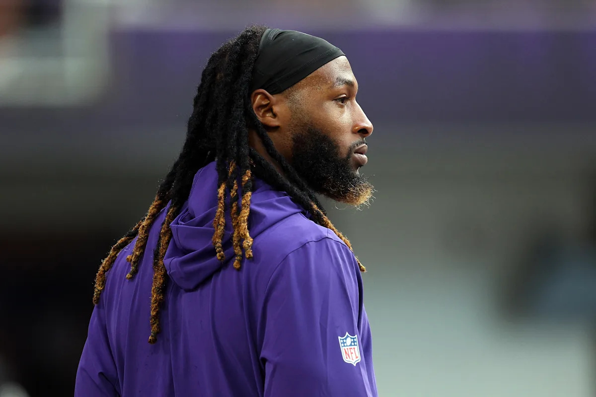 Vikings RB Aaron Jones reportedly placed on injured reserve, will miss at least 4 games with hamstring injury Vikings RB Aaron Jones reportedly placed on injured reserve, will miss at least 4 games with hamstring injury