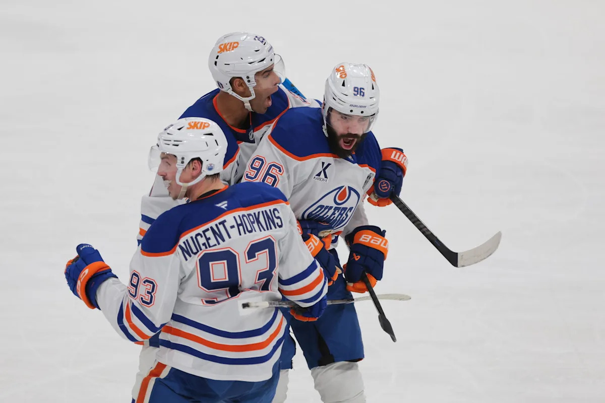 Oilers Friday Faceoff: Skinner Ready, McDavid News, Plus Contract Extensions Oilers Friday Faceoff: Skinner Ready, McDavid News, Plus Contract Extensions